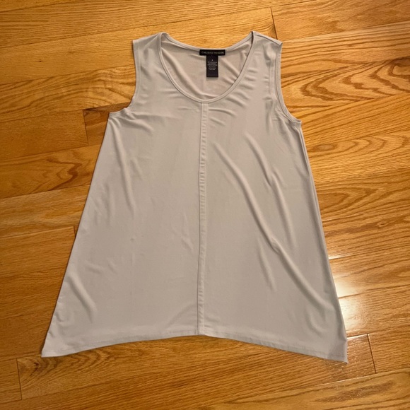 Sleeveless Top - Picture 1 of 7